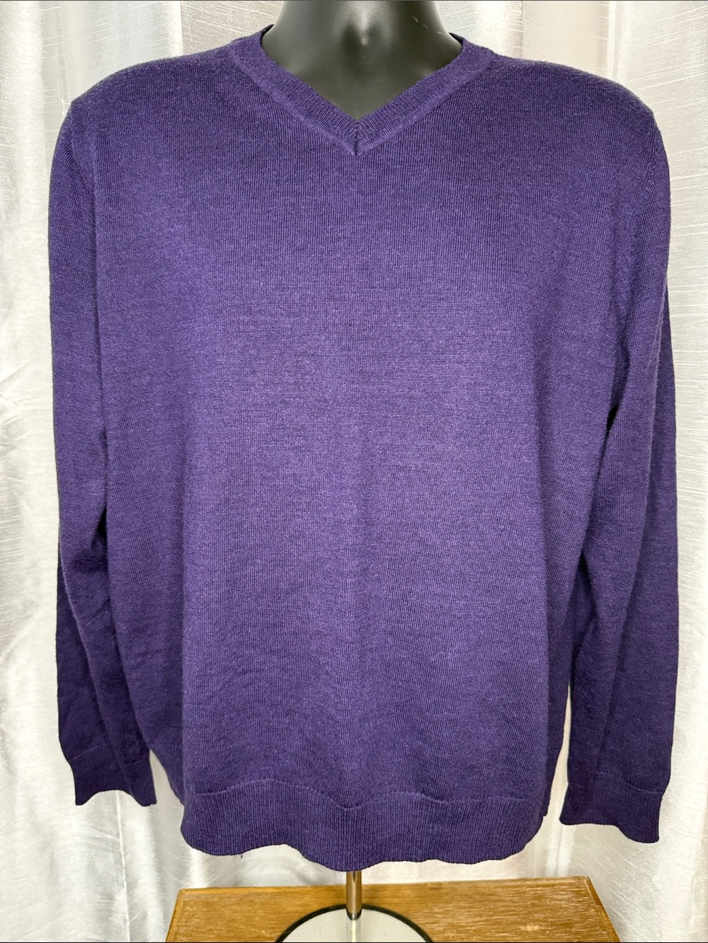Apt 9 Merino Wool Acrylic Blend Men’s XL V Neck Purple Sweater